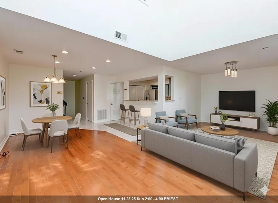 816 Topsail Ln, Secaucus, NJ 07094 - photo 1