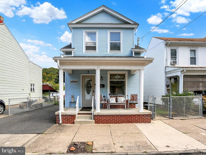 425 S Shamokin St, Shamokin, PA 17872 - photo 1