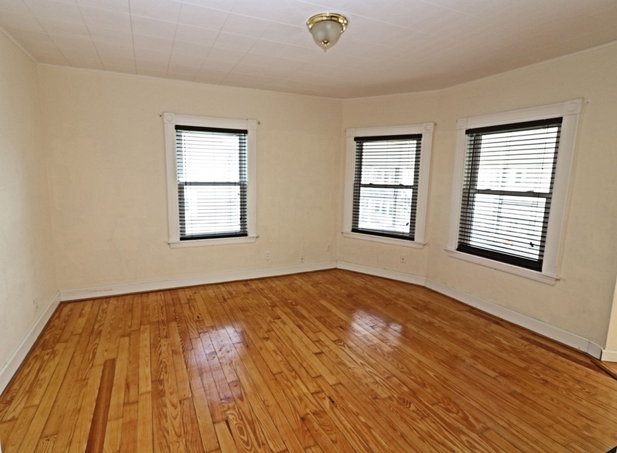 26 Cutler St unit 2, Winthrop, MA 02152 - photo 1