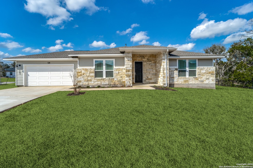 128 Roaming Rock Trail unit 103, San Marcos, TX 78666 - photo 1