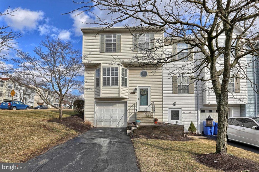 291 Lincoln Ave, Harrisburg, PA 17111 - photo 1