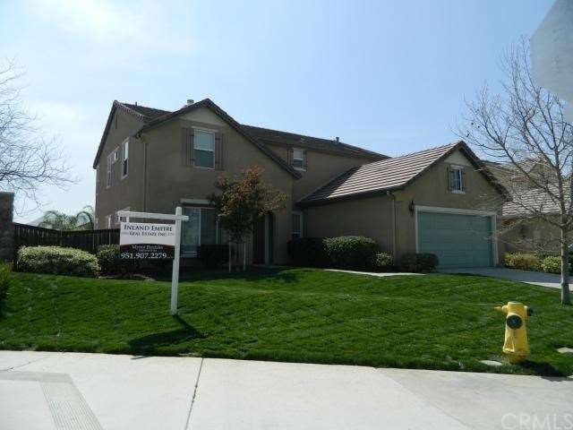 fully landscaped corner Lot.