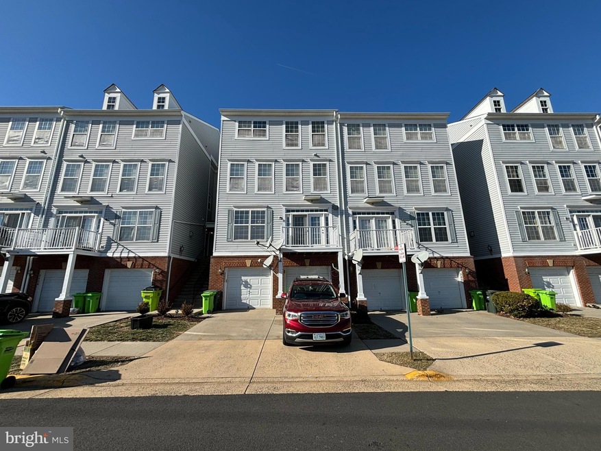 2422 Curie Ct unit 35, Herndon, VA 20171 - photo 1