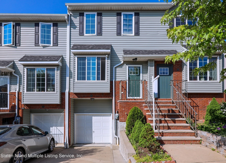 93 Burgundy Loop, Staten  Island, NY 10304 - photo 1