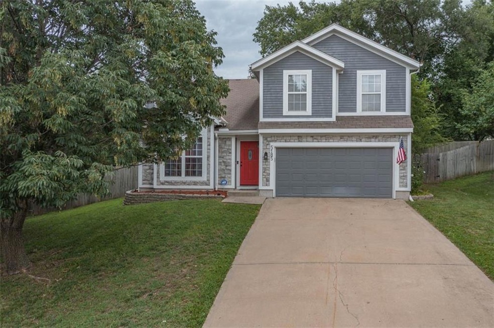 5185 Lakecrest Dr, Shawnee, KS 66218 - photo 1