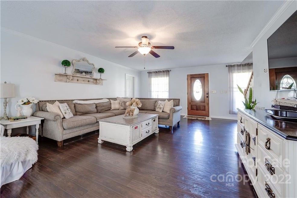 329 Quinn Rd, Clover, SC 29710 - photo 1