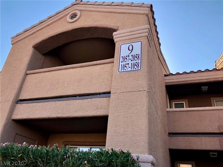 1 Bedroom, 1 Bathroom & 1 Car Garage Condo