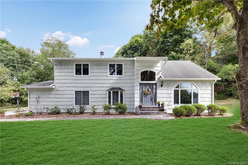 2584 Barry Ct, Yorktown Heights, NY 10598 - photo 1