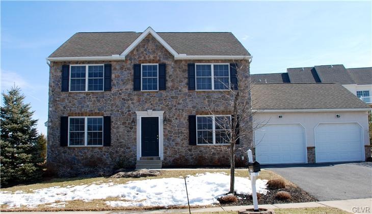 1816 Merlot Dr, Easton, PA 18045 - photo 1