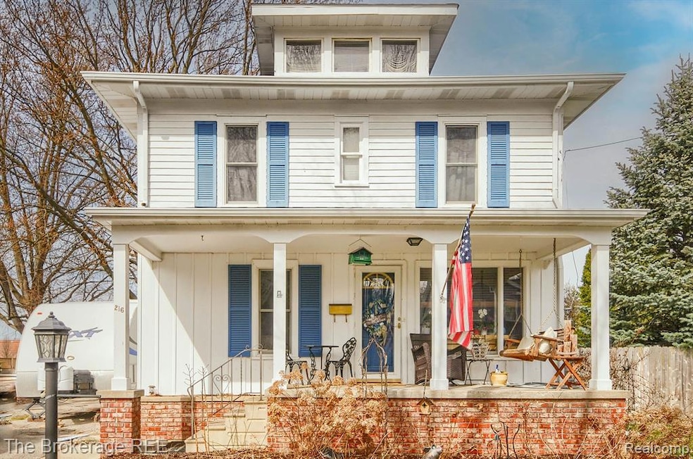 216 W 2nd St, Davison, MI 48423 - photo 1