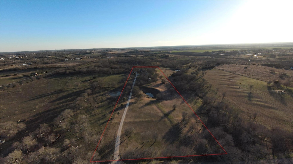 1285 Old Country Rd, Moody, TX 76557 - photo 1