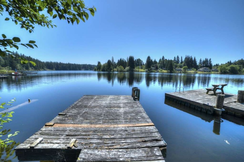 8410 Wayne Ave, Stanwood, WA 98292 - photo 1