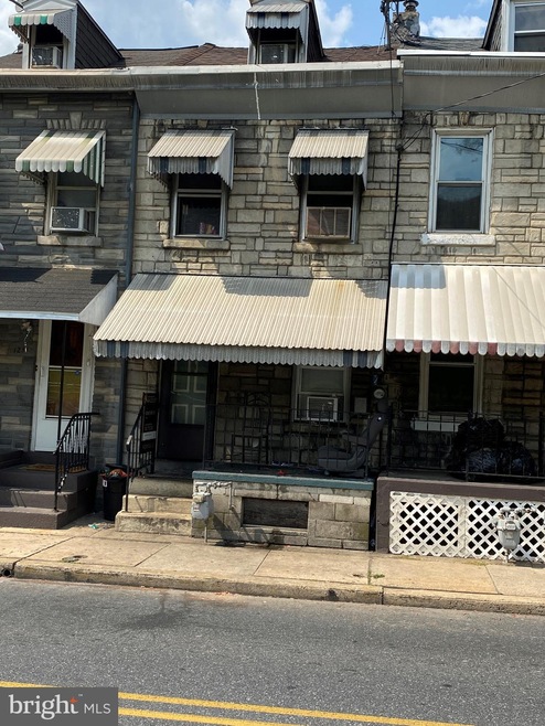 1253 Cotton St, Reading, PA 19602 - photo 1