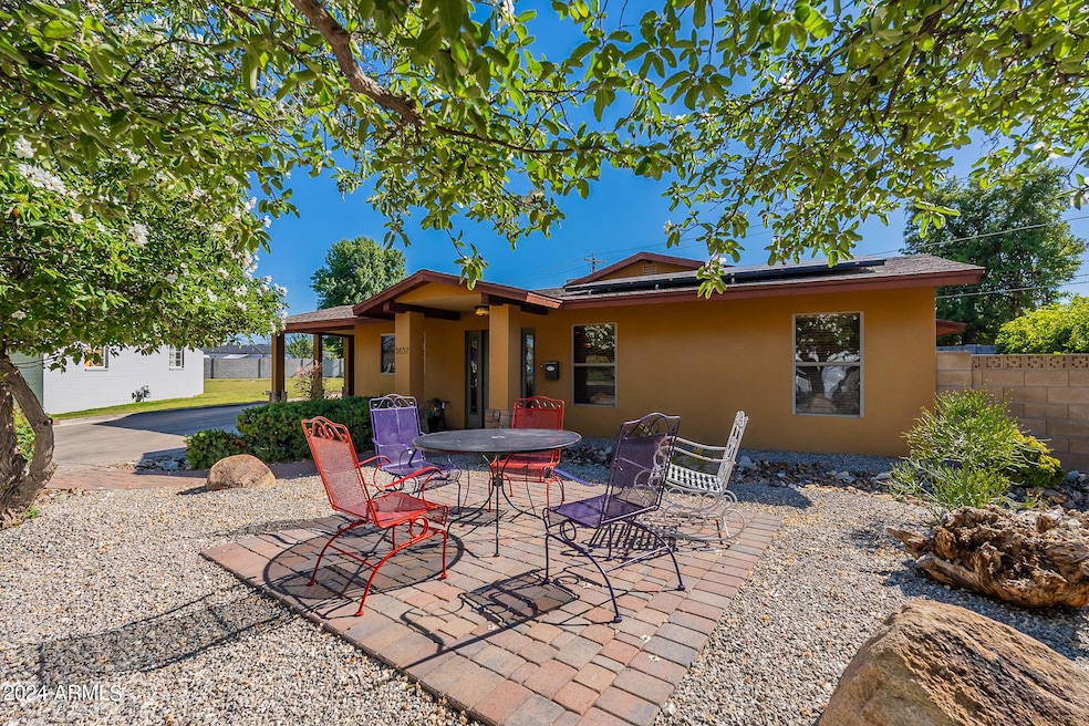 1 Front of House 2