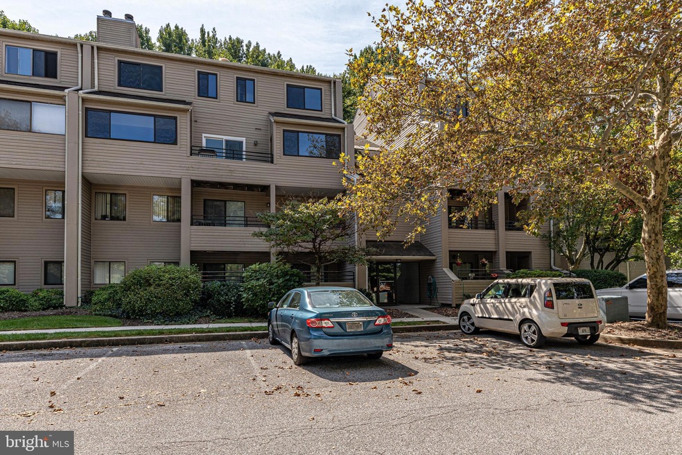 8005 Greenspring Way unit E, Owings Mills, MD 21117 - photo 1