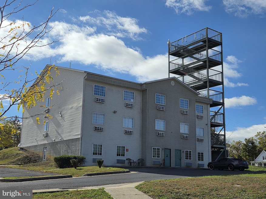 18 Signal Knob Dr, Strasburg, VA 22657 - photo 1