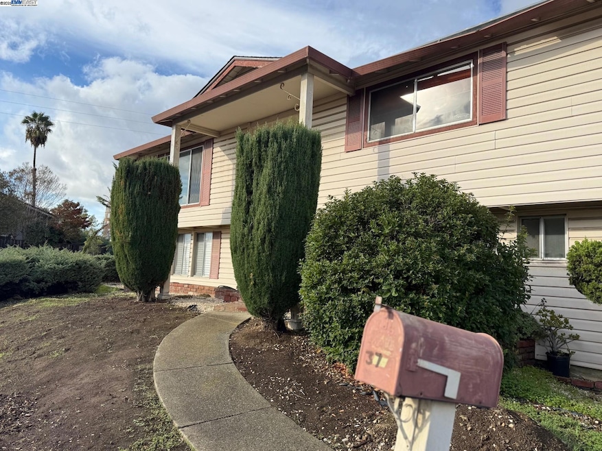 373 Appian Way, Union City, CA 94587 - photo 1