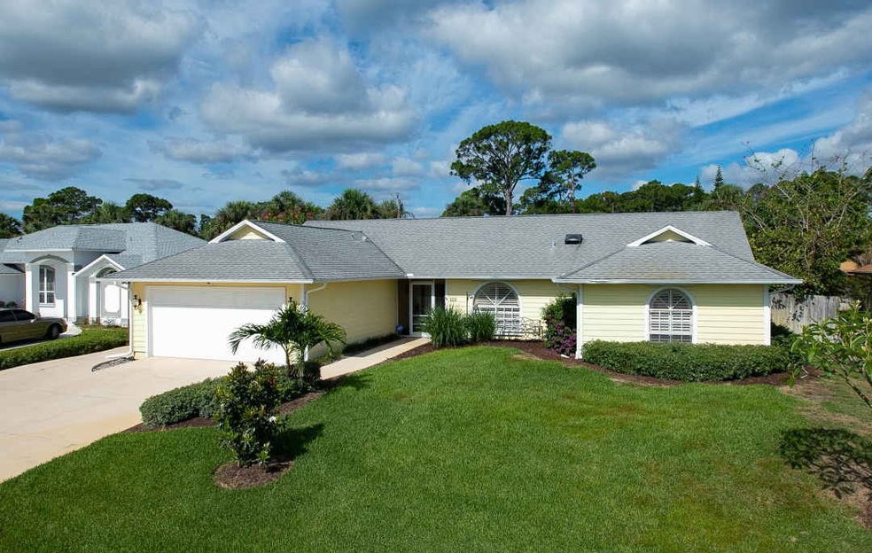 122 Nebraska Cir, Sebastian, FL 32958 - photo 1