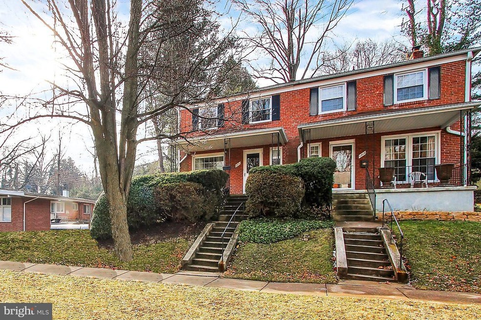 1315 Brixton Rd, Baltimore, MD 21239 - photo 1