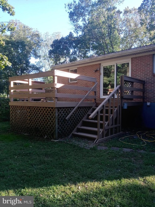 1075 Hyslip Ford Rd, Bunker Hill, WV 25413 - photo 1