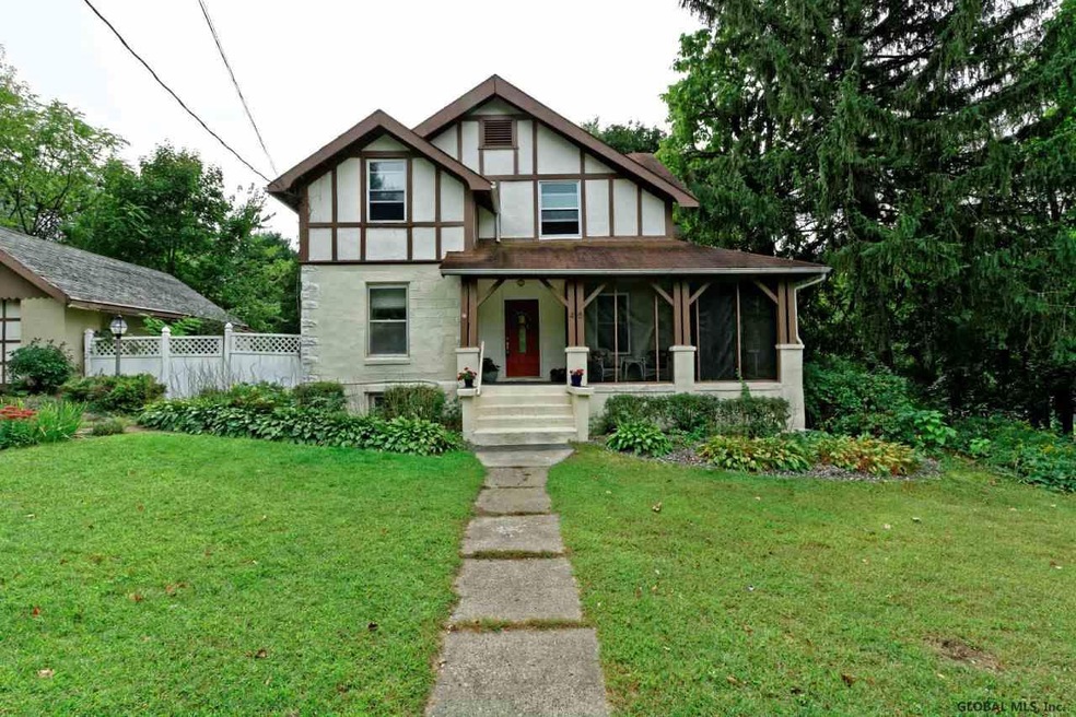 40 Hillview Ave, Rensselaer, NY 12144 - photo 1