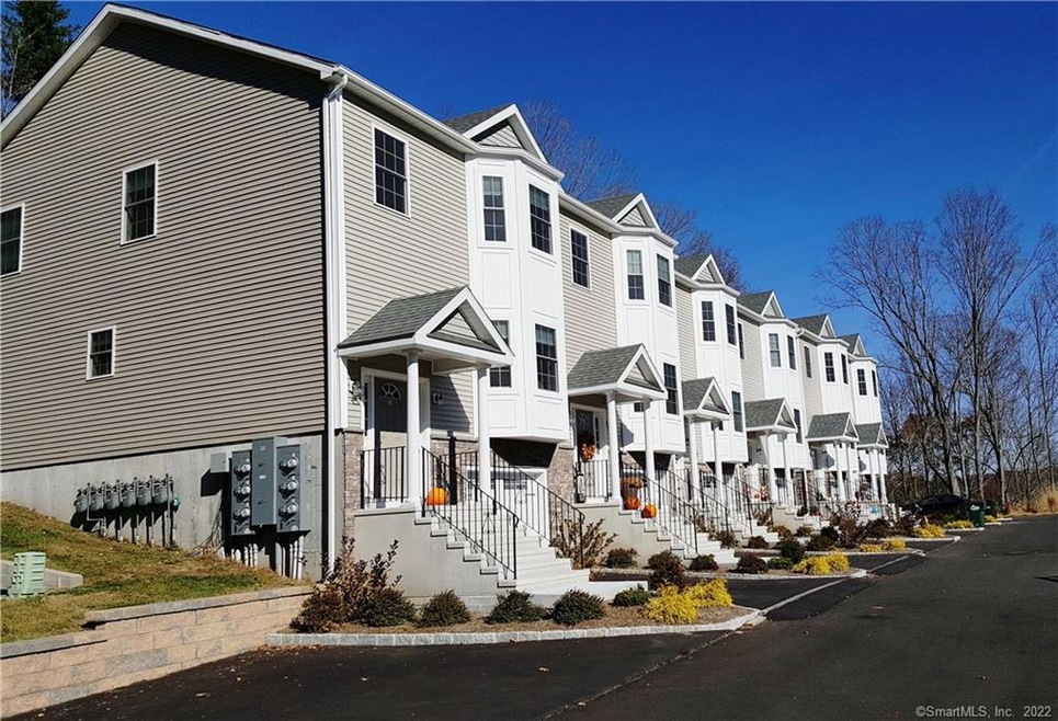 99 Church Hill Rd unit 2, Sandy Hook, CT 06482 - photo 1