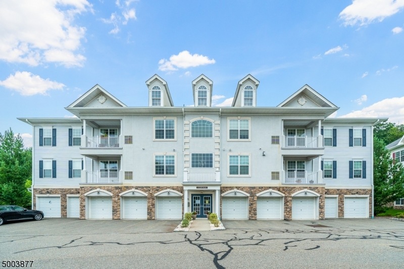 6 Cliff Rd A2, Woodland Park, NJ 07424 - photo 1