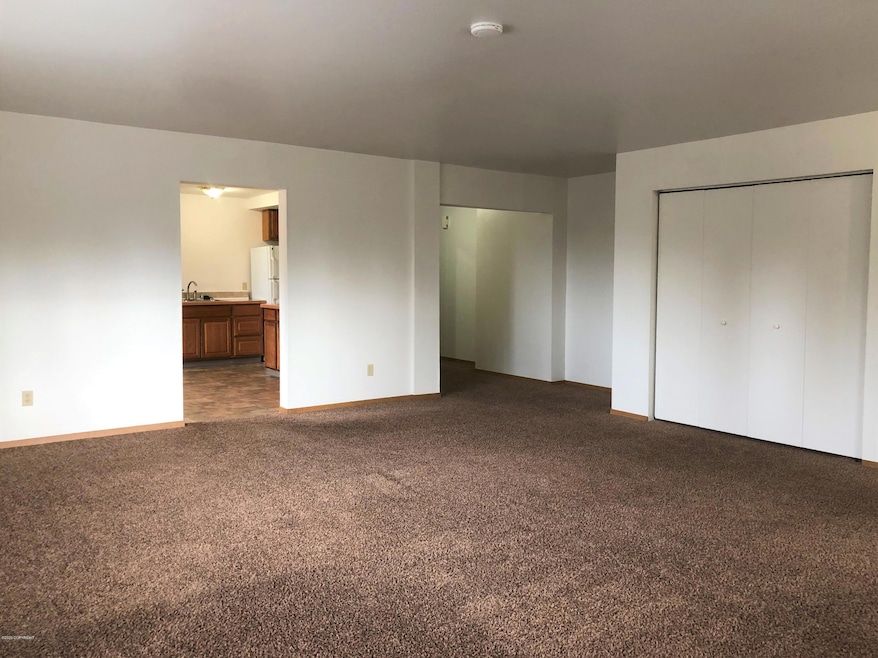 3903 Iowa Dr unit 5, Anchorage, AK 99517 - photo 1
