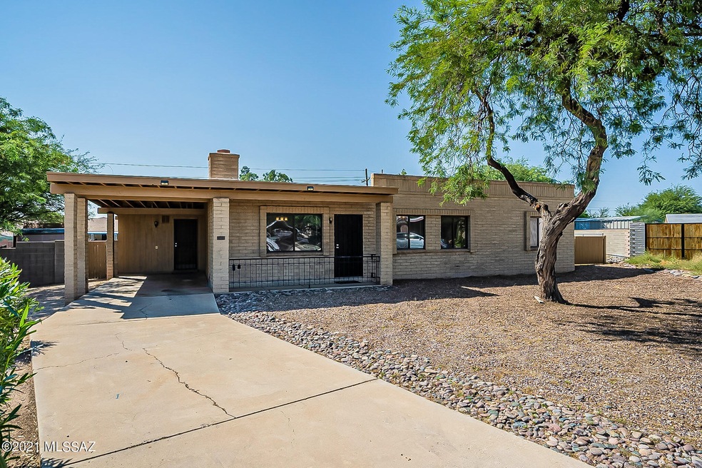 2484 W Ian Place, Tucson, AZ 85741 - photo 1