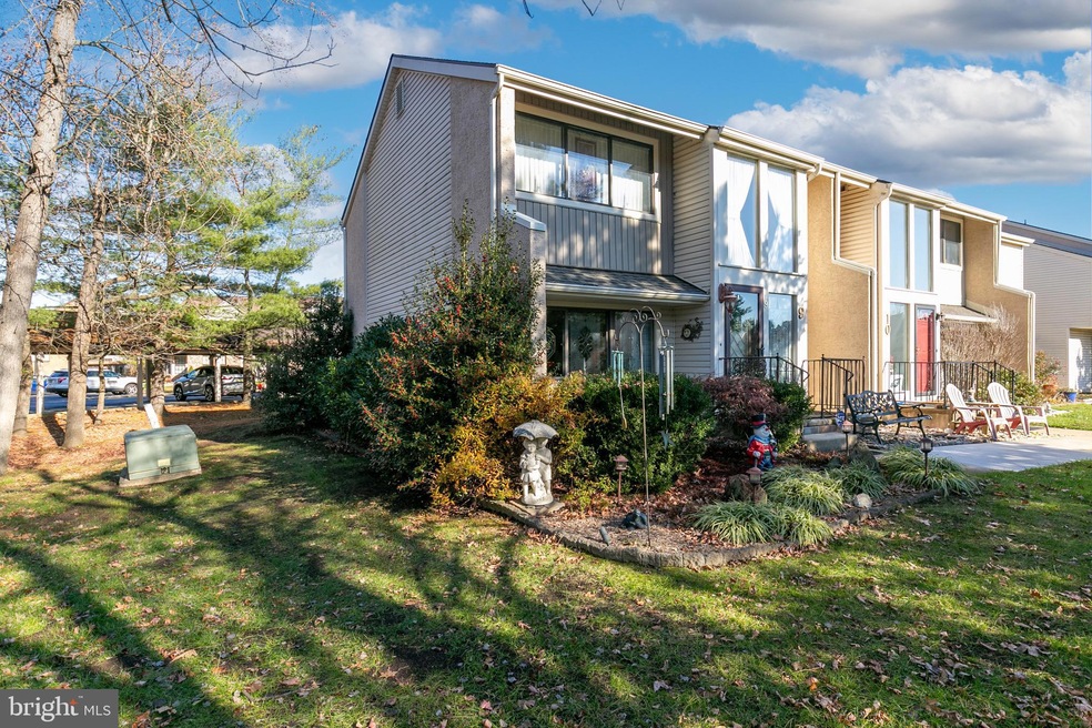 9 Tulip Ct, Mount Laurel, NJ 08054 - photo 1