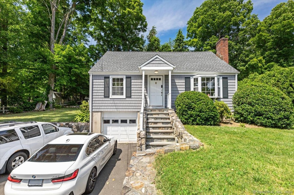 16 Woodway Rd, Stamford, CT 06907 - photo 1
