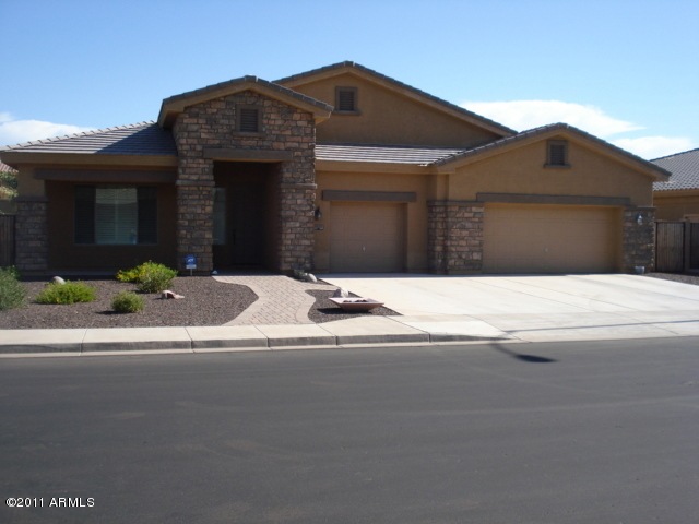 FRONT HOUSE