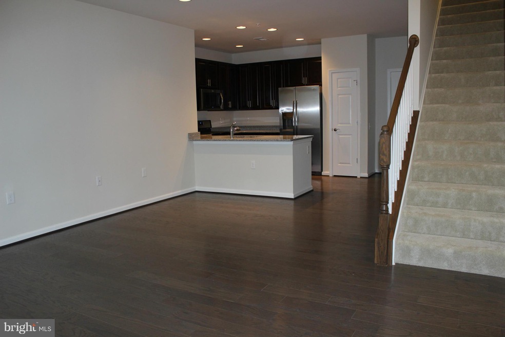 2943 Gilder Way unit 71, Dumfries, VA 22026 - photo 1