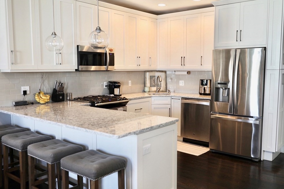 239 W 5th St unit 3, Boston, MA 02127 - photo 1