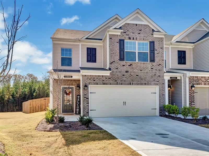 Welcome home to 1546 Brookmere Way in beautiful Br