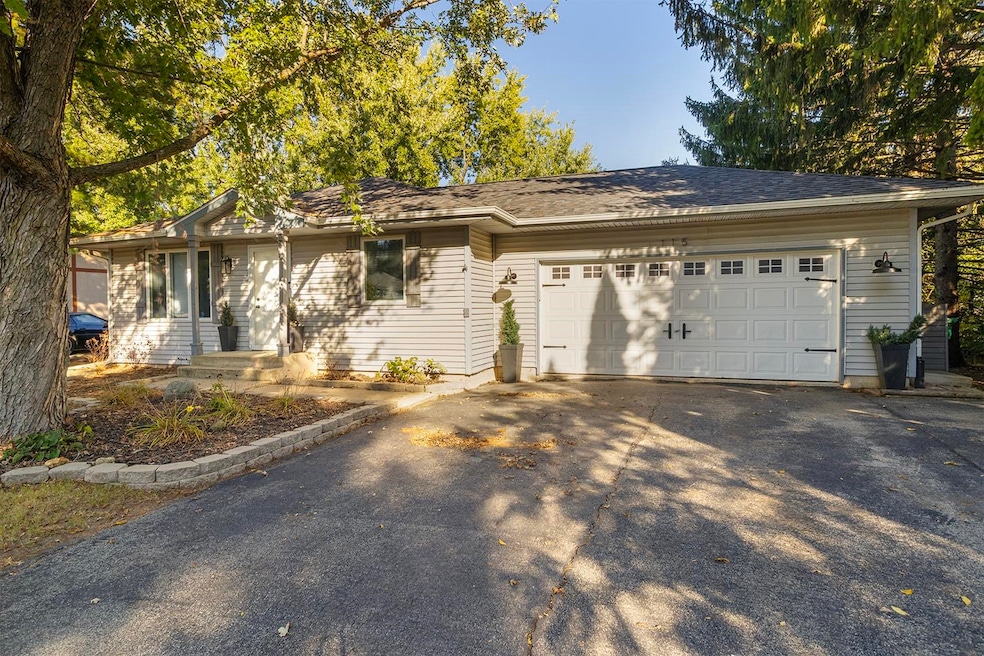 115 Lamplighter Loop SE, Poplar Grove, IL 61065 - photo 1