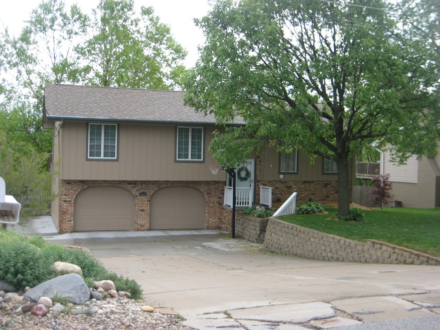 1505 Indian Hills