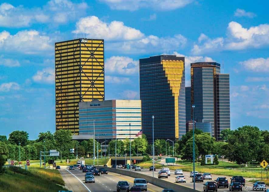 25391 Saint James unit 224, Southfield, MI 48075 - photo 1