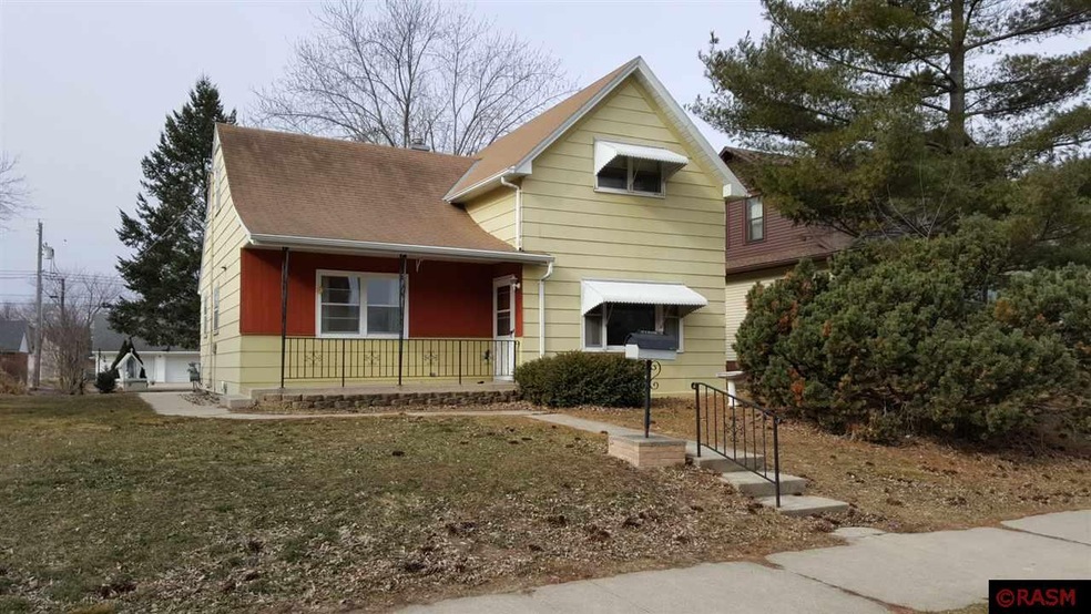 615 N Washington St, New Ulm, MN 56073 - photo 1