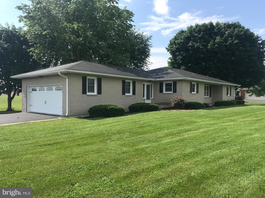 14624 Greencastle Pike, Hagerstown, MD 21740 - photo 1