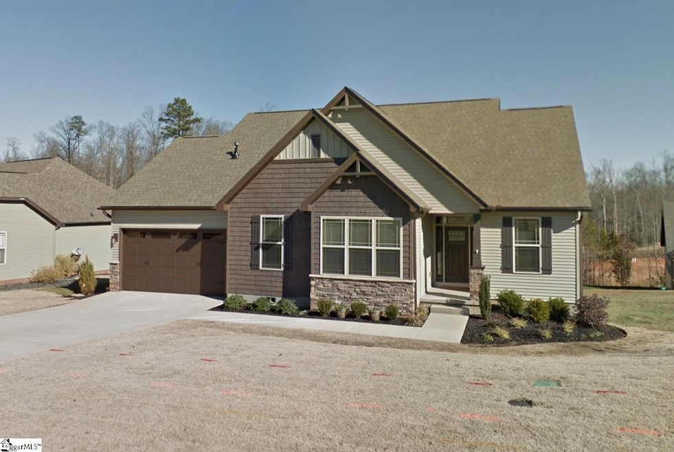 300 Tineke Way, Travelers Rest, SC 29690 - photo 1