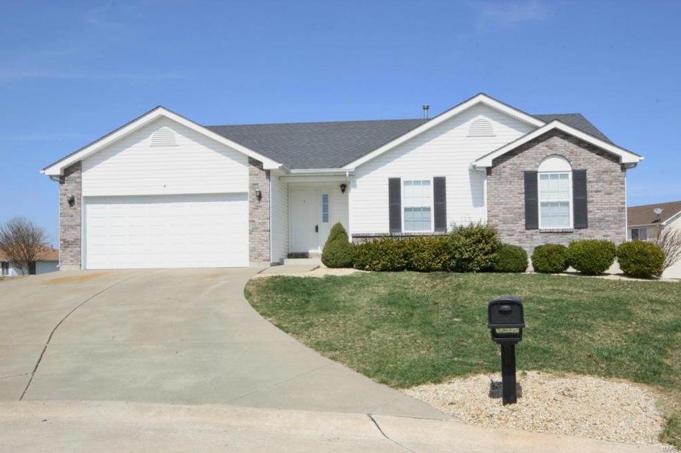 Great curb appeal.  Located on a huge 17,816 squar