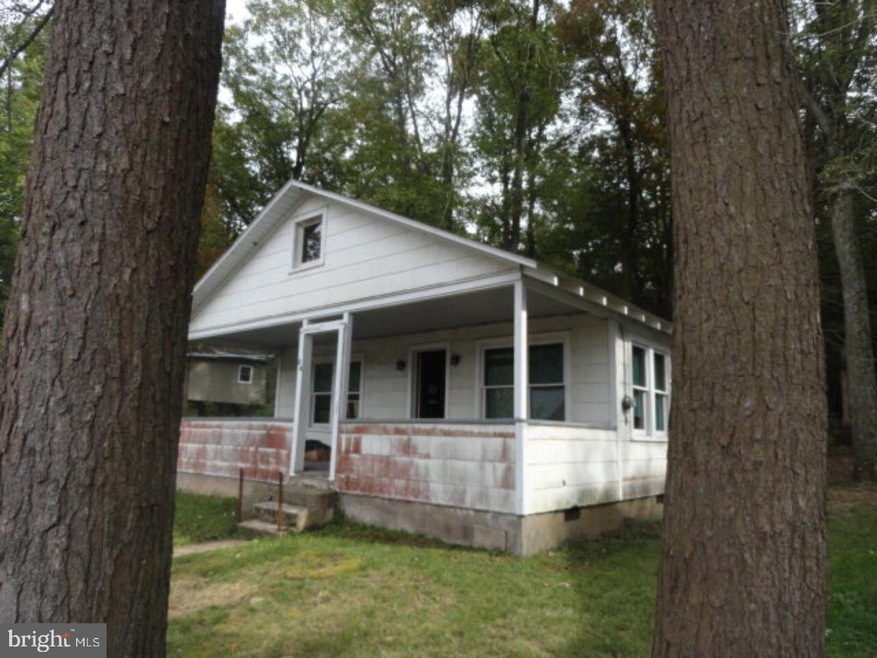 24 King Fisher Dr, Ashland, PA 17921 - photo 1