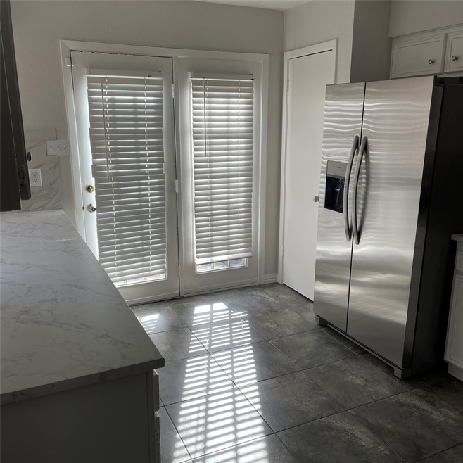 5913 Arncliffe Dr unit 5913, Houston, TX 77088 - photo 1