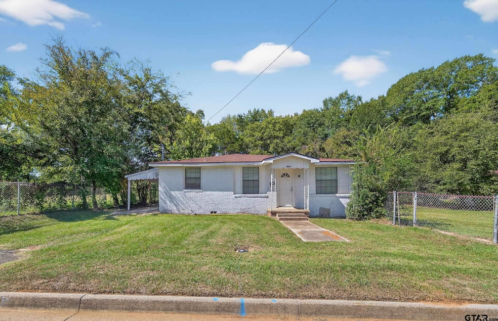 For Sale $115,900 • Co-Listing Agent