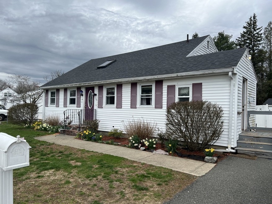 524 N Cary St, Brockton, MA 02302 - photo 1