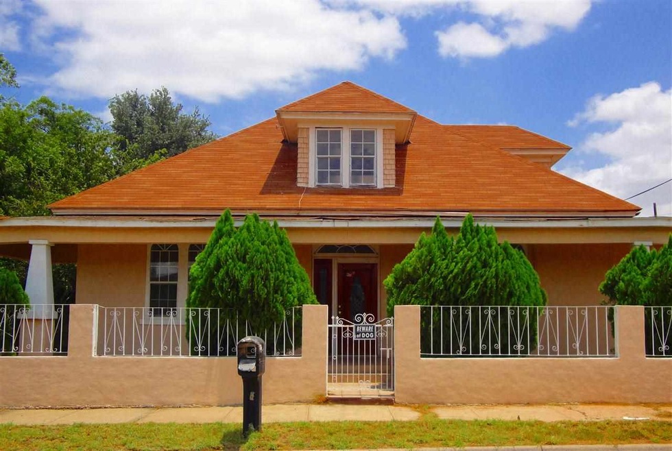 420 Garfield St, Laredo, TX 78040 - photo 1