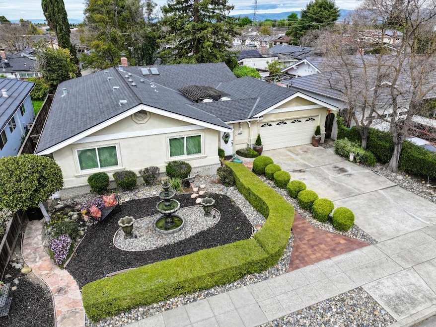 Sold $1,808,000 • Co-Listing Agent