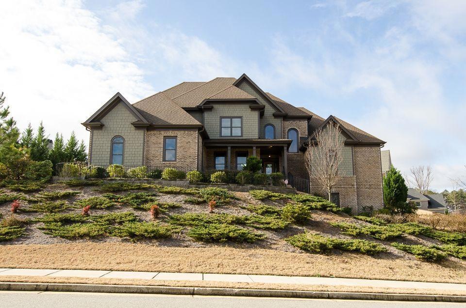 992 Heathchase Dr, Suwanee, GA 30024 - photo 1