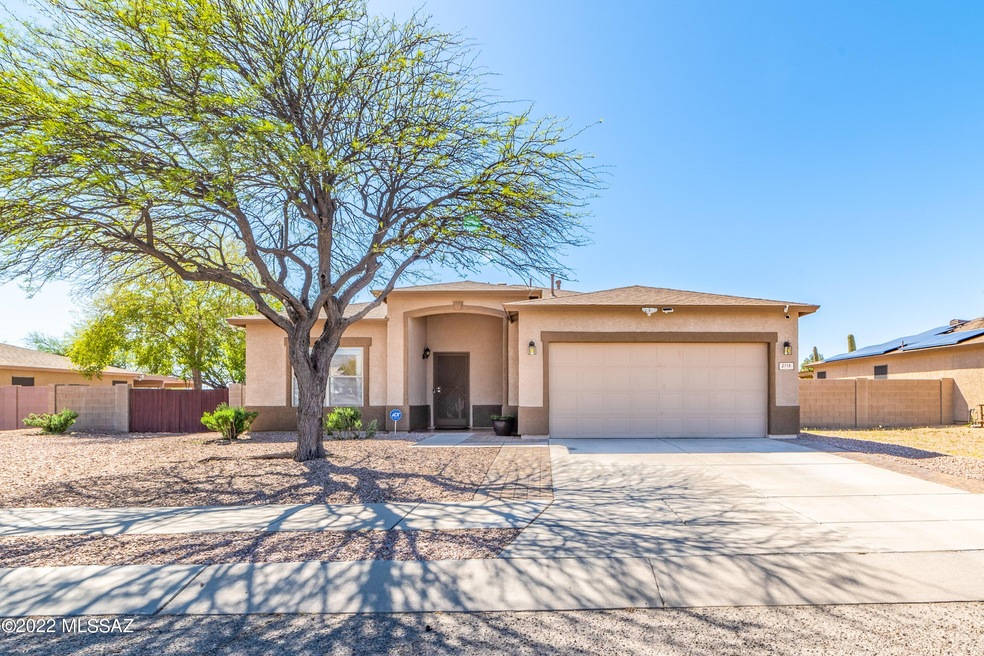 2116 S Thunder Tanner Dr - MLS Images-1